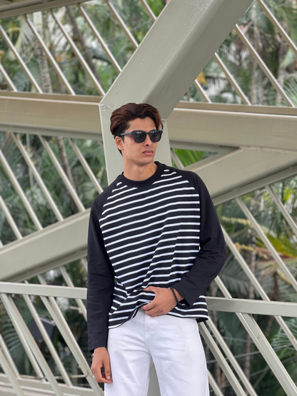 Fullsleeve striped Reglan sleeve Body
