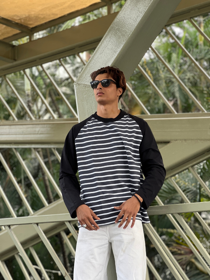 Fullsleeve striped Reglan sleeve Grey Body