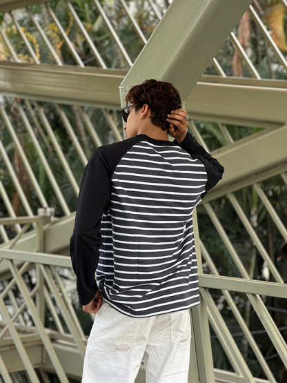 Fullsleeve striped Reglan sleeve Grey Body