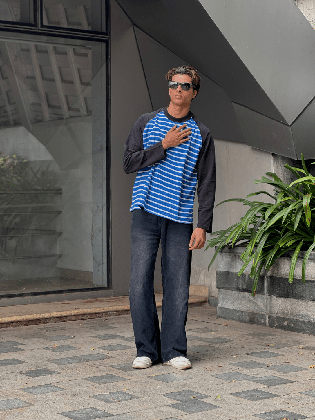 Fullsleeve striped Reglan sleeve Royal blue Body - outwearo