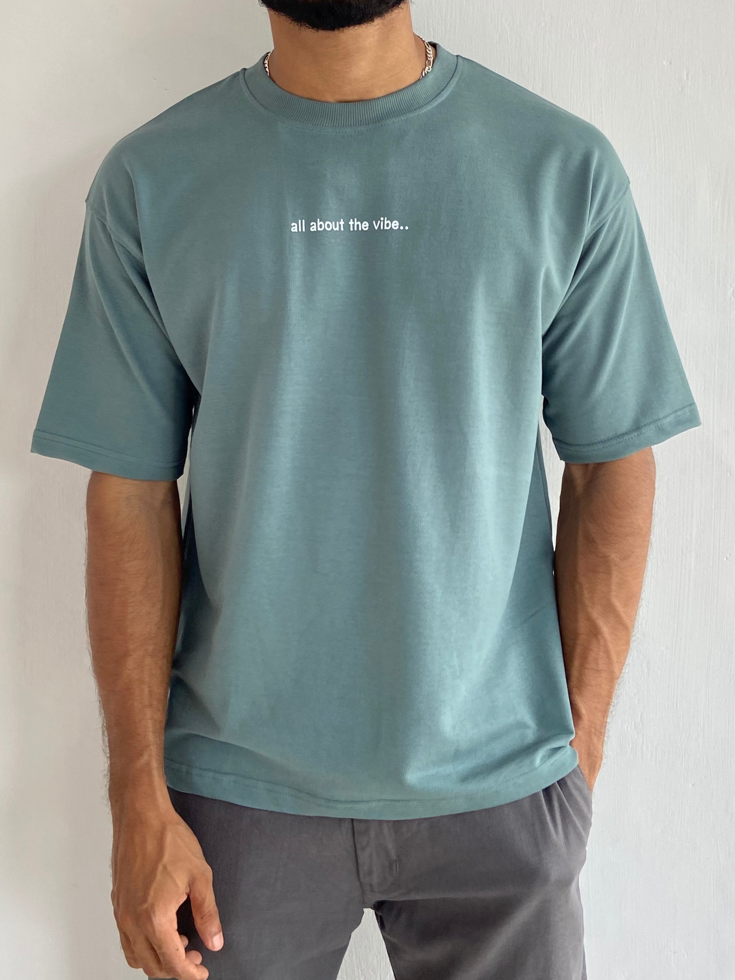 FIvesleeve Standard Tshirt Pista Green – outwearo