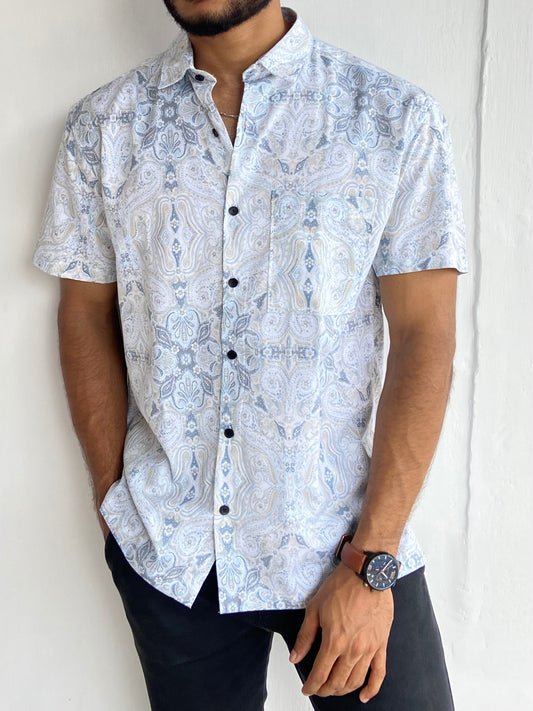 Printed White Halfsleeve shirt. - outwearo